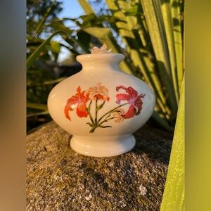 Vintage Wicks and Sticks Japan candle/oil holder